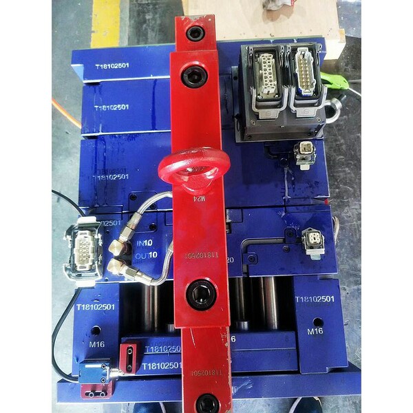 Plastic injection mold_raying mould